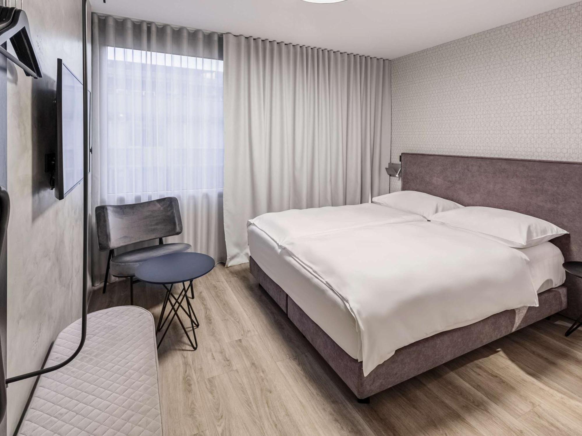 Ibis Styles Ljubljana Centre Hotel Bagian luar foto