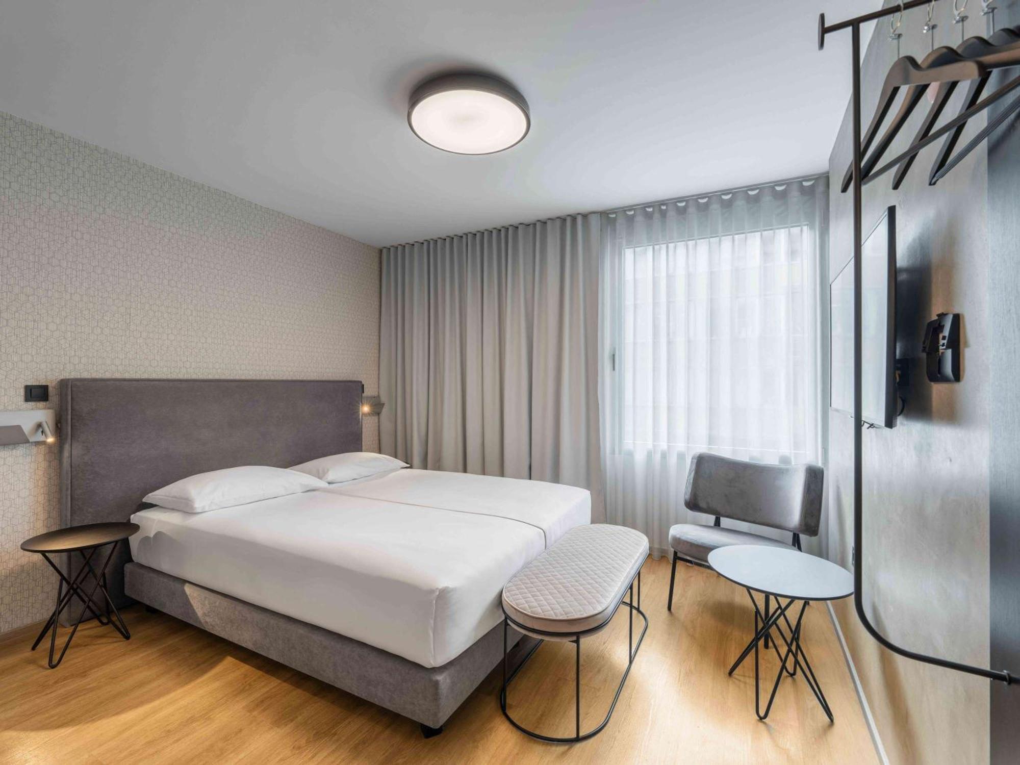 Ibis Styles Ljubljana Centre Hotel Bagian luar foto